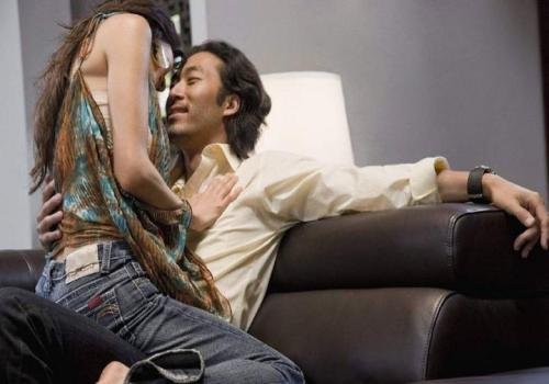 婚内出轨能让其净身出户吗